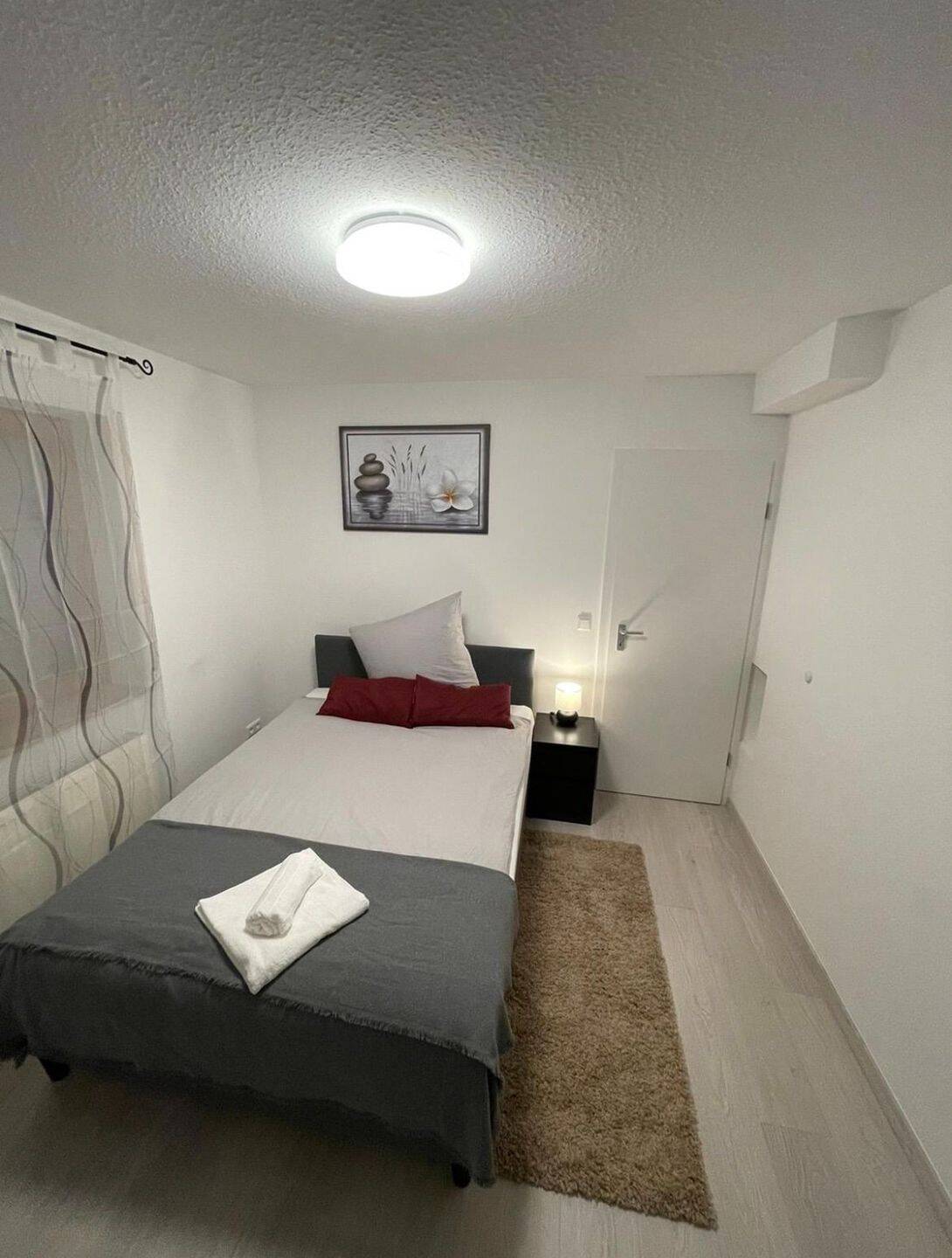 Zimmer frei in Karlsruhe - Kurzzeitmiete ab 1 Monat – Karlsruhe – Vorschaubild 4