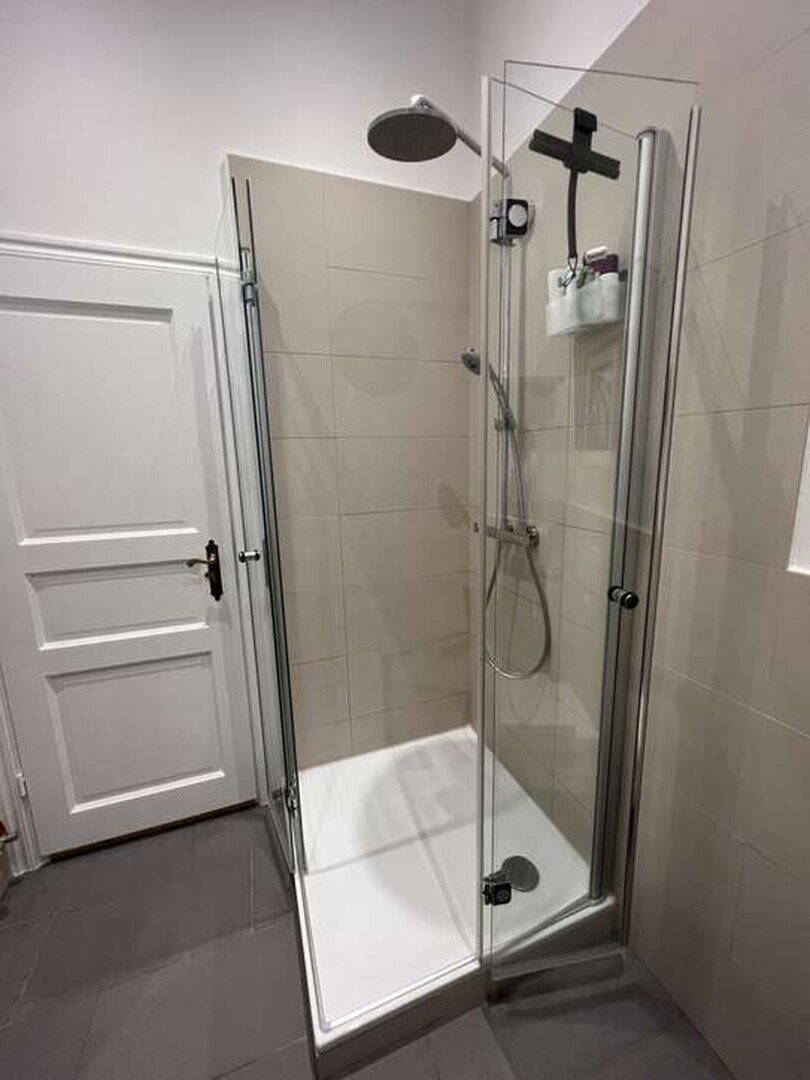 Tolle 4 Zimmer Altbauwohnung in Kreuzberg mit Wohnküche nahe Paul-Lincke Ufer, Südbalkon, Parkett – Berlin – Vorschaubild 8