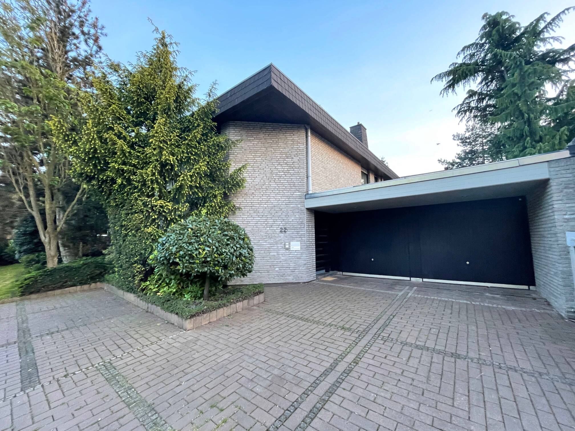 Repräsentatives Architektenhaus 300m² + 150m² NF – Jülich – Vorschaubild 3
