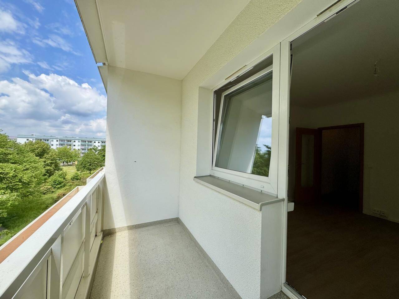 Großzügige 1-Raum-Wohnung mit modernem Badezimmer – Chemnitz – Vorschaubild 5