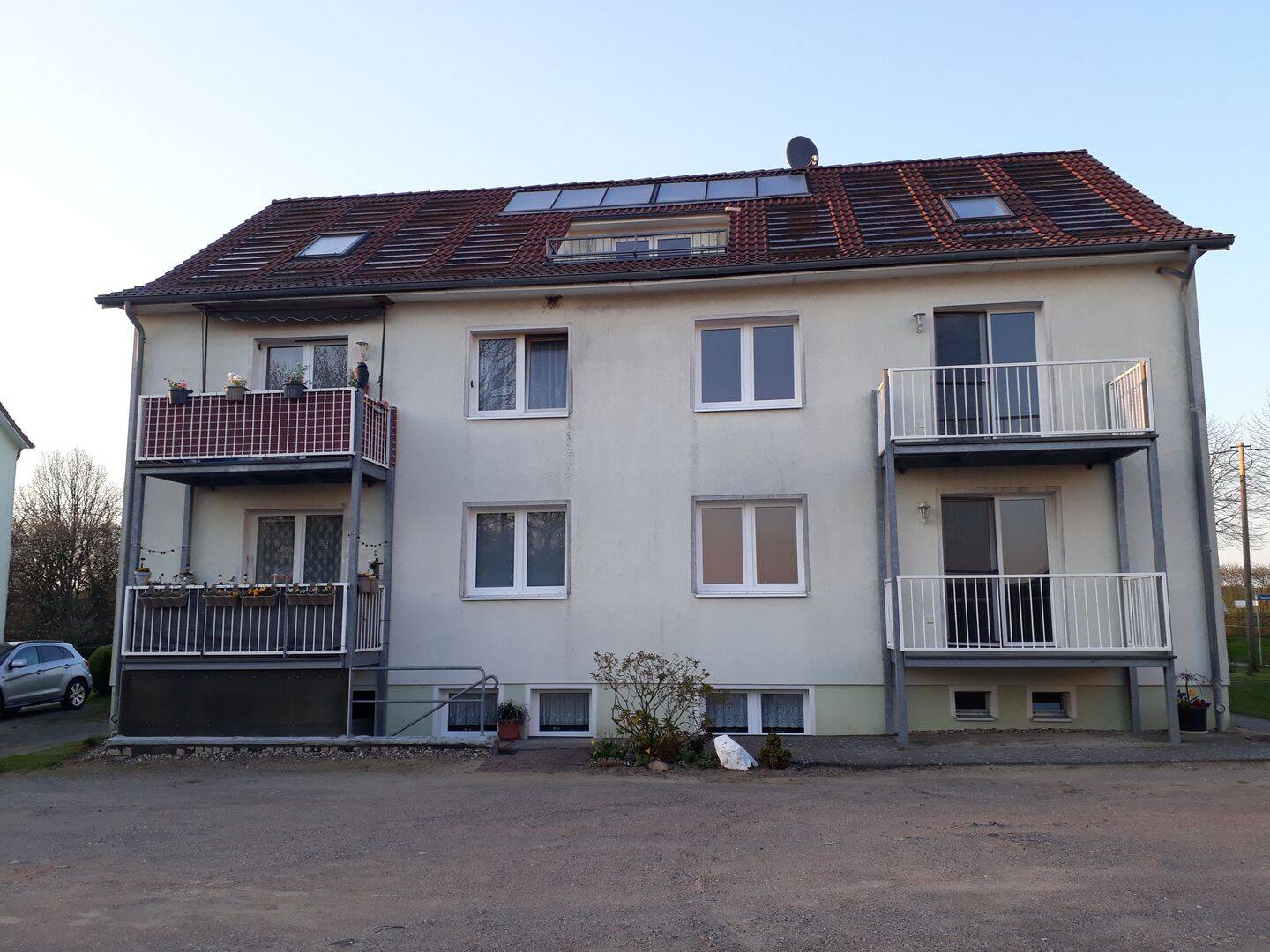 Schöne 2,5 Zimmer Wohnung mit Süd-Balkon am Menzendorfer See – Menzendorf – Vorschaubild 2