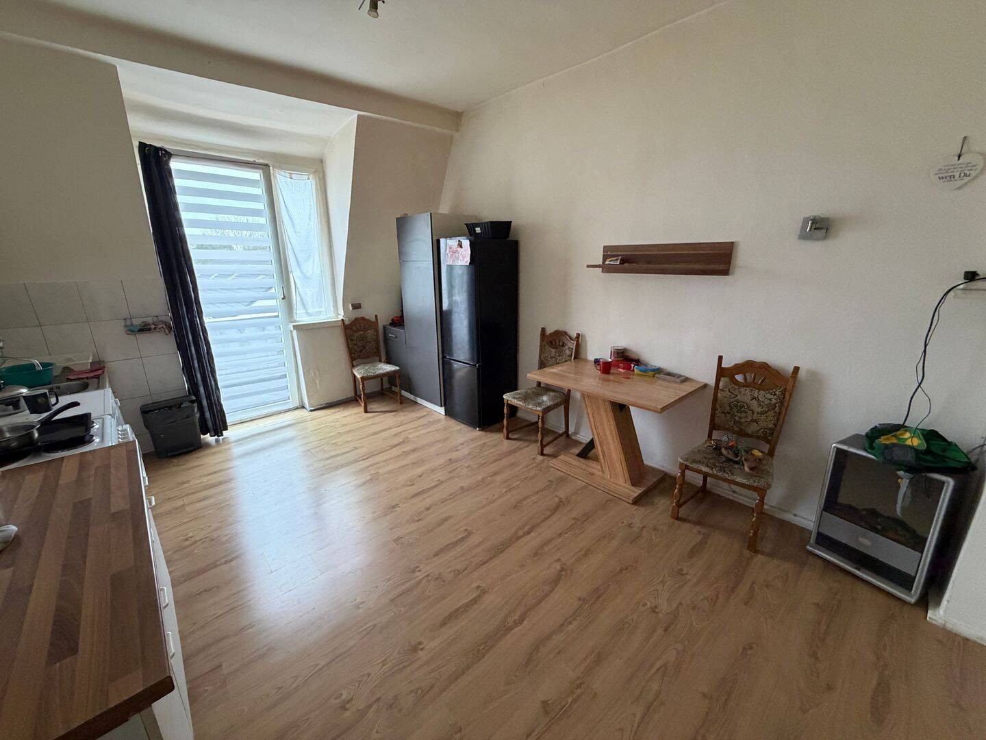 Modernisierungsbedürftiges Mehrfamilienhaus mit acht vermieteten Wohneinheiten in solider Wohnlage! – Duisburg – Vorschaubild 7