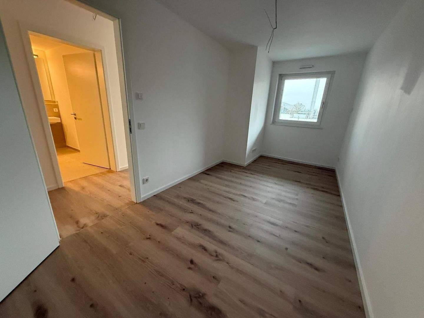 Exklusiver Neubau: Schöne 3-Zimmer-Wohnung mit Balkon | EBK | TG | Fußbodenheizung – Nürnberg – Vorschaubild 8