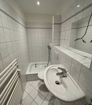 Modernisiertes Jugendstil-Mehrfamilienhaus mit sechs Einheiten – 22761 Hamburg – Vorschaubild 9