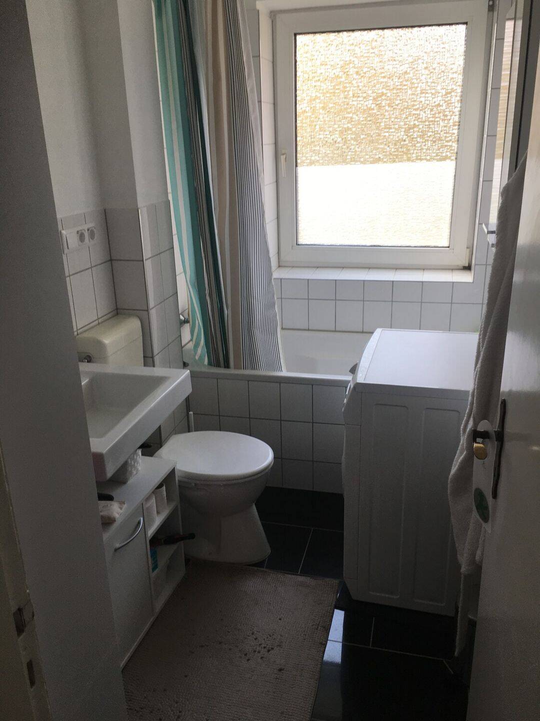 Zentrale Wohnung - nähe Lohmühle/Bahnhof/Autobahn - – Lübeck – Vorschaubild 2