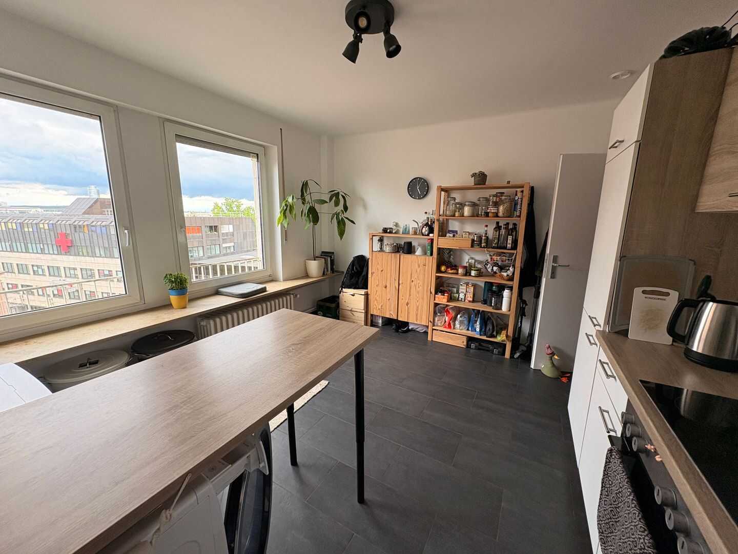 Großzügige, renovierte 2-Zimmer-Wohnung mit Einbauküche in Nürnberg - Rennweg – Nürnberg – Vorschaubild 2