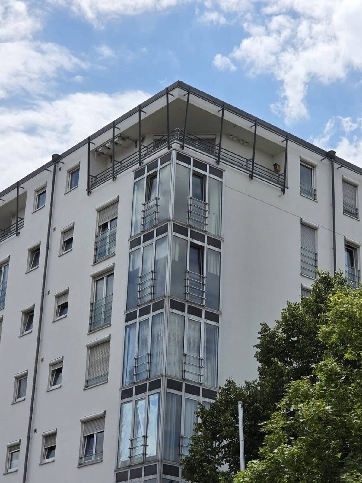 Traumhafte, lichtdurchflutete 2- Zimmer- Wohnung in Haunstetten – 86179 Augsburg – Bild 1 von 9