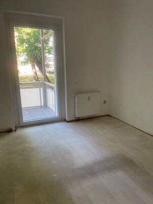 Kleine 2 Zimmer-Wohnung in Fermersleben mit Blick auf den ruhigen Innenhof! – 39122 Magdeburg – Vorschaubild 8