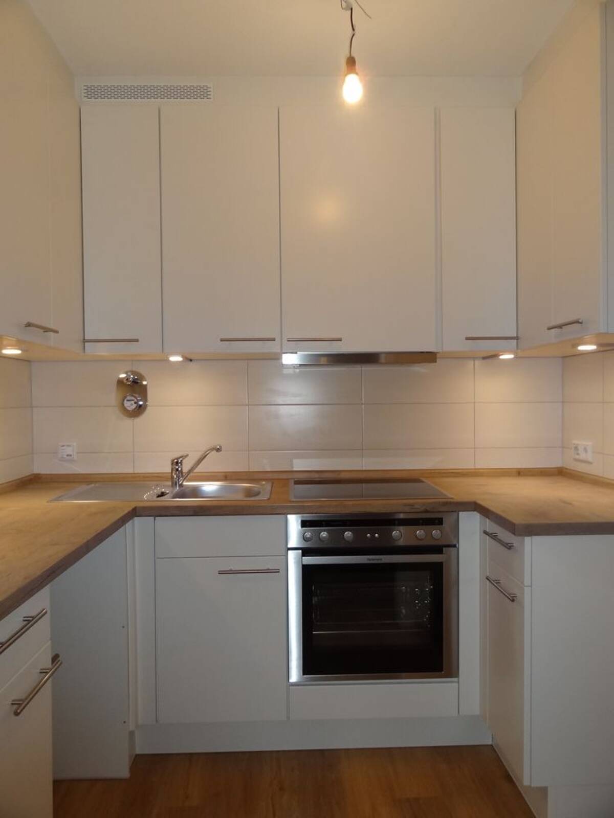 Schöne 1 ½ Zimmer Wohnung mit Balkon - zentral und doch ruhig gelegen – 22143 Hamburg – Bild 1 von 9