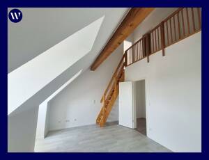 Dachgeschoss-Wohnung auf 2 Ebenen** 4 Zimmer + 2 Bäder + viel Platz