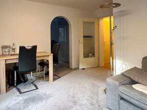 Gut geschnittene 2-Zimmer-Souterrain-Wohnung in ruhiger Lage – 22393 Hamburg – Vorschaubild 4