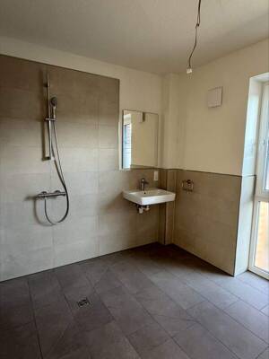 Großzügige, helle Erdgeschosswohnung am Fliegerhorst zur Miete ! – 26127 Oldenburg – Vorschaubild 6
