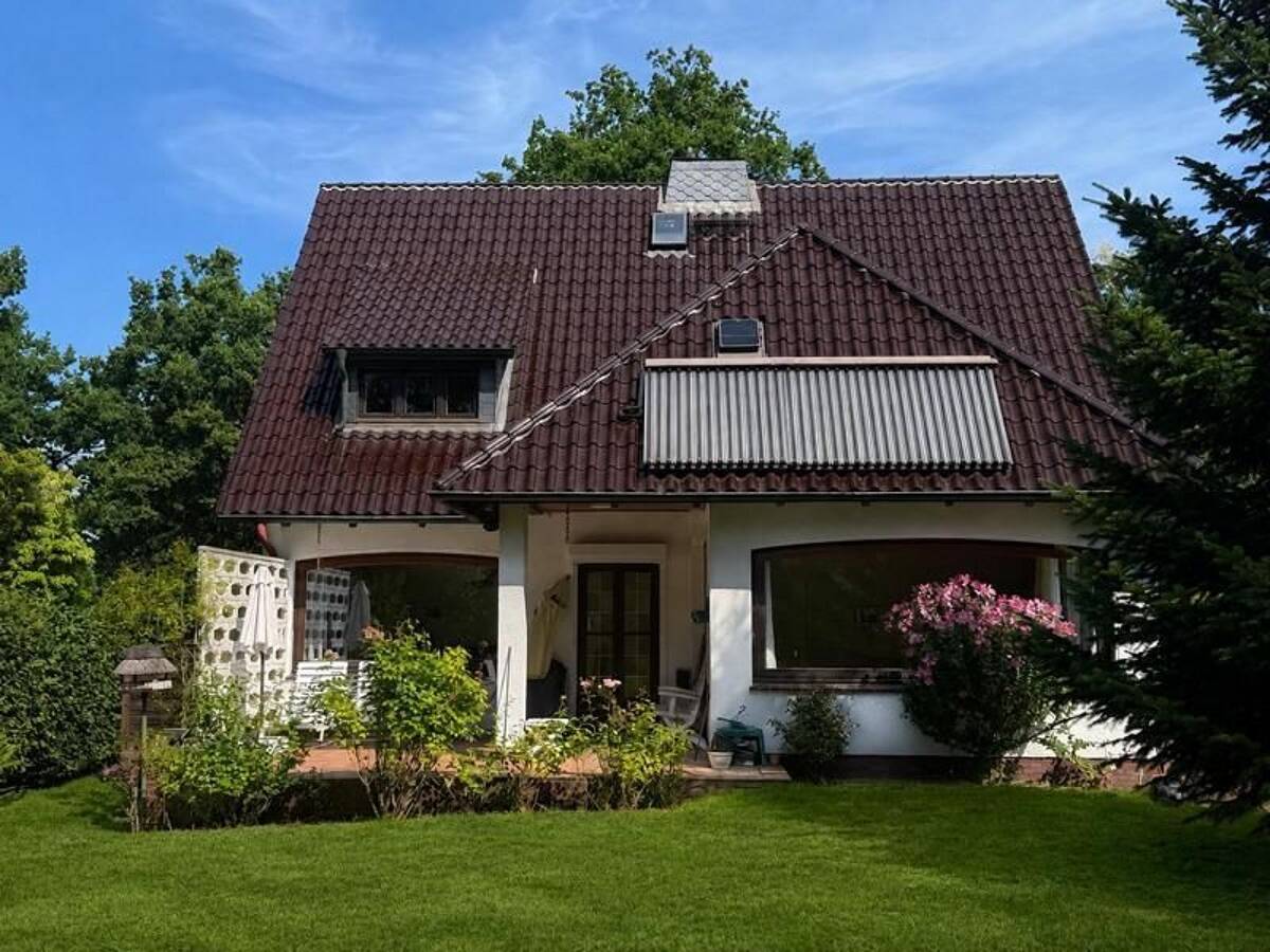 Landhaus in mit Südgrundstück in elbnaher Lage von Othmarschen – 22605 Hamburg – Bild 1 von 9