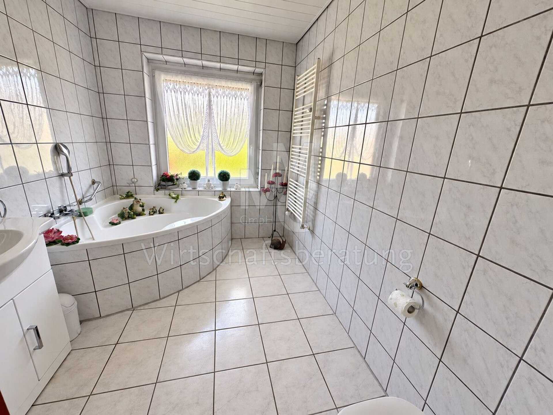 Mehrfamilienhaus in 30627 Hannover mit 227 m² kaufen