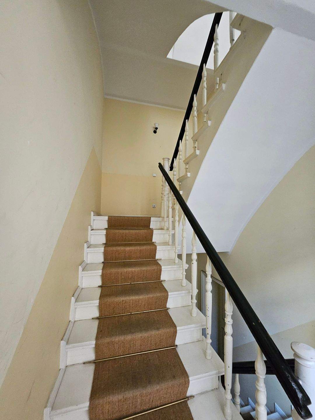 1A Lage, ruhige 3-Zimmerwohnung mit Westbalkon in Berlin-Mitte – Berlin – Vorschaubild 6