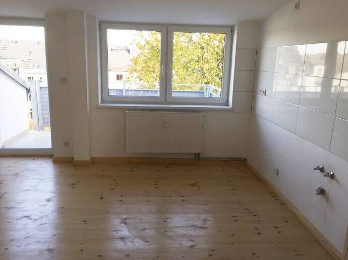 DG-3-Raum-Whg. pLAtZ für die ganze Familie MIT gR. BAlkON + HolZdielung