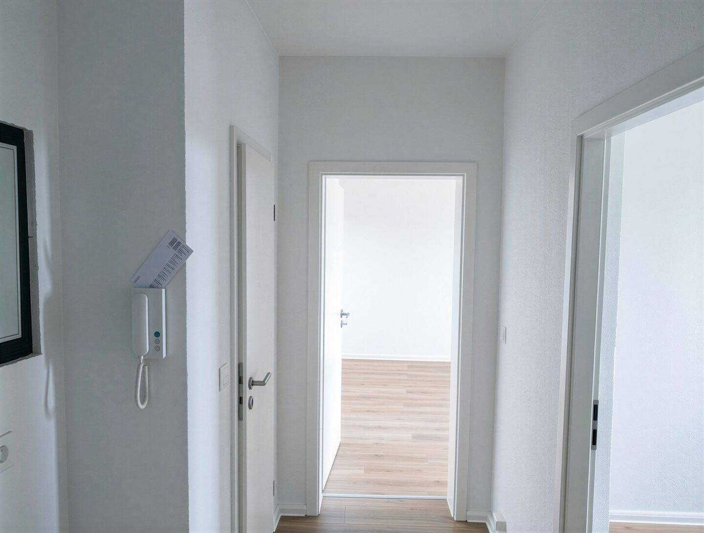 Schöne 3 Zimmer Wohnung mit Balkon sucht neuen Mieter – Leipzig – Vorschaubild 2