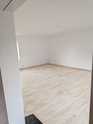 4,5 Zimmer WHG mit 40qm Wohnzimmer und Holzofen! – 89079 Ulm – Vorschaubild 6