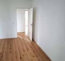 ++JUNG, fein & mit fantastischem Weitblick - Nippes - 2 - ZIMMER - WOHNUNG - MODERNISIERT++ – Köln – Bild 1 von 8