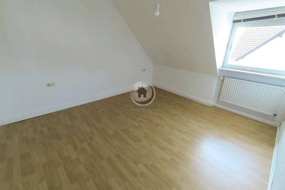!!! ImmoPoint !!! Gemütliche Dachgeschoßwohnung - Einbauküche zur freien Nutzung – Hagen – Vorschaubild 5