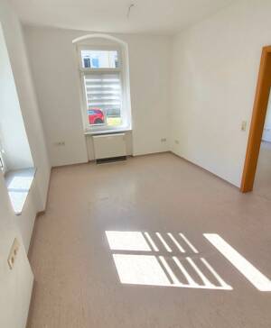 2 Raum Wohnung mit Balkon – 1157 Dresden – Vorschaubild 3