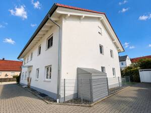 Traum Maisonette 4 Zimmer Wohnung mit Garage in kleiner Wohnanlage mit 4 Einheiten – 85055 Ingolstadt – Vorschaubild 2