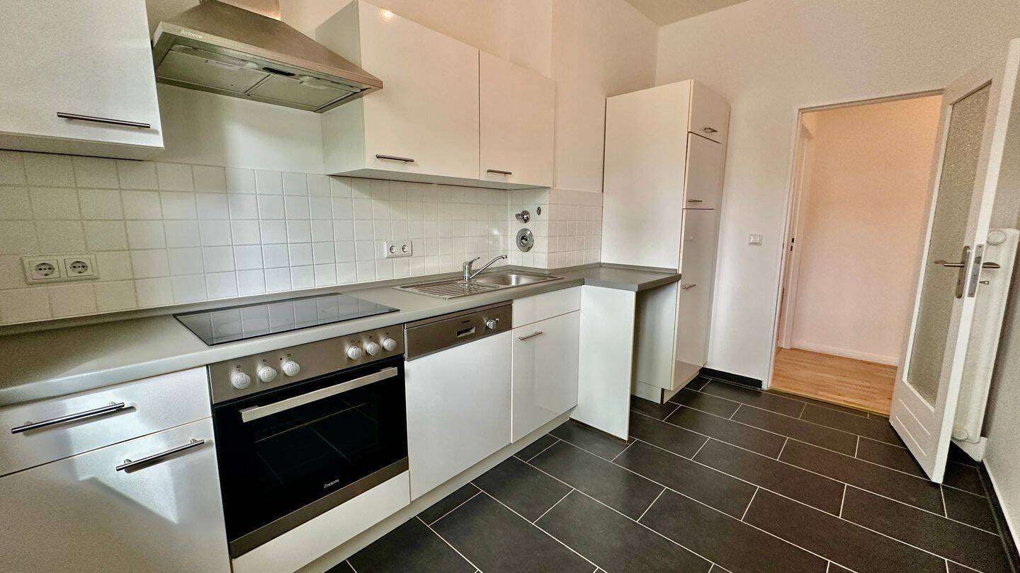 Sofort bezugsfrei! Gepflegte 3-Zimmer-Wohnung mit Einbauküche & Tageslichtbad – Berlin – Vorschaubild 5