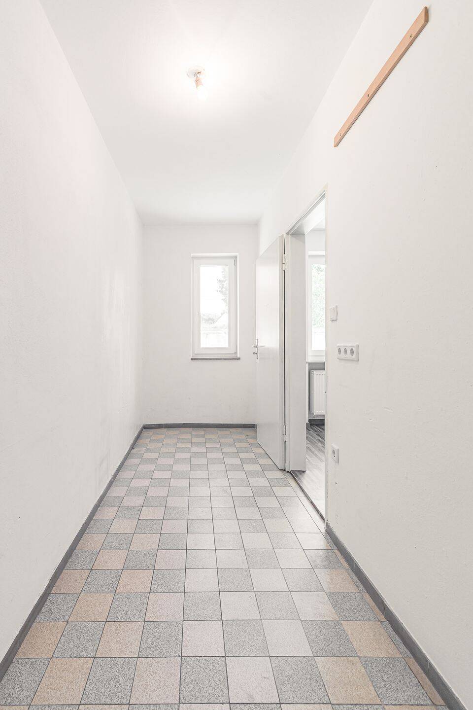 Freistehendes 2 Parteienhaus mit Ausbaupotenzial in bester Wohnlage! – Großmehring – Vorschaubild 8