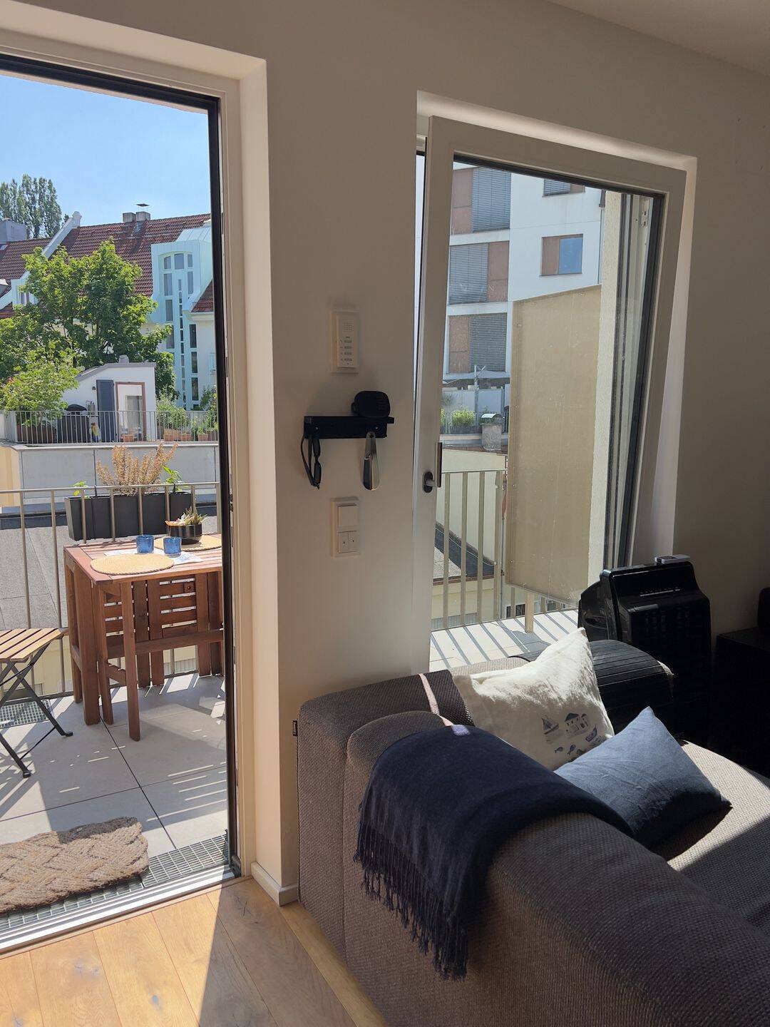 Zwischenmiete: 1-Zimmer-Wohnung bis 10.04.2027 (Verlängerung möglich) – München – Vorschaubild 2
