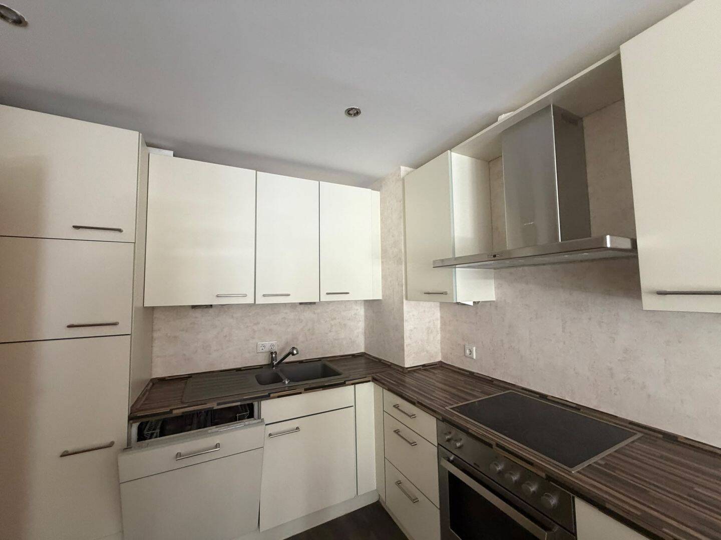 2-Zimmer-Wohnung mit Aufzug und großem Balkon in Bad Homburg