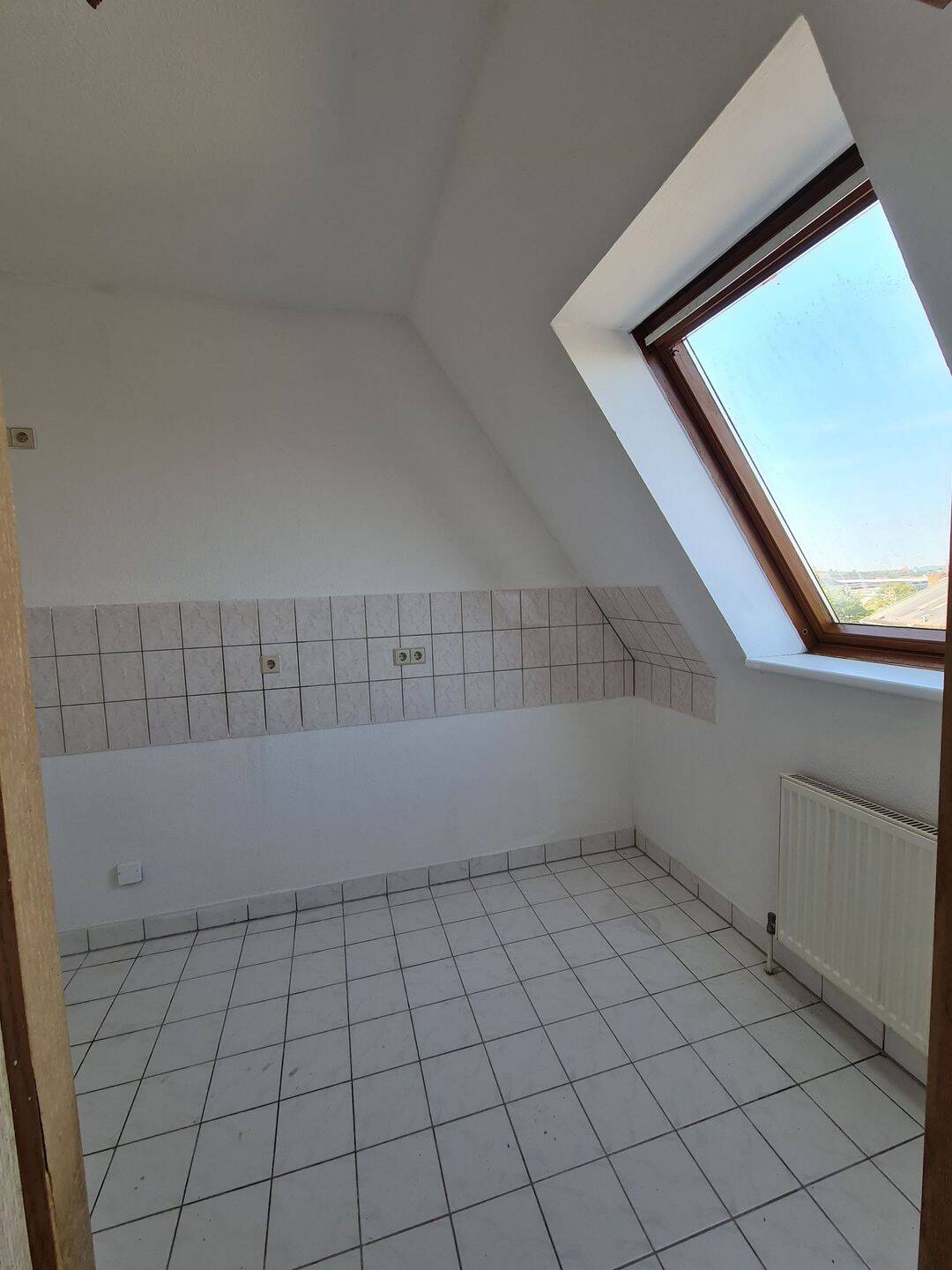 Wohnen mit Ausblick - ohne Treppen steigen mit Aufzug - Erster Bezug nach Sanierung – Chemnitz – Vorschaubild 4