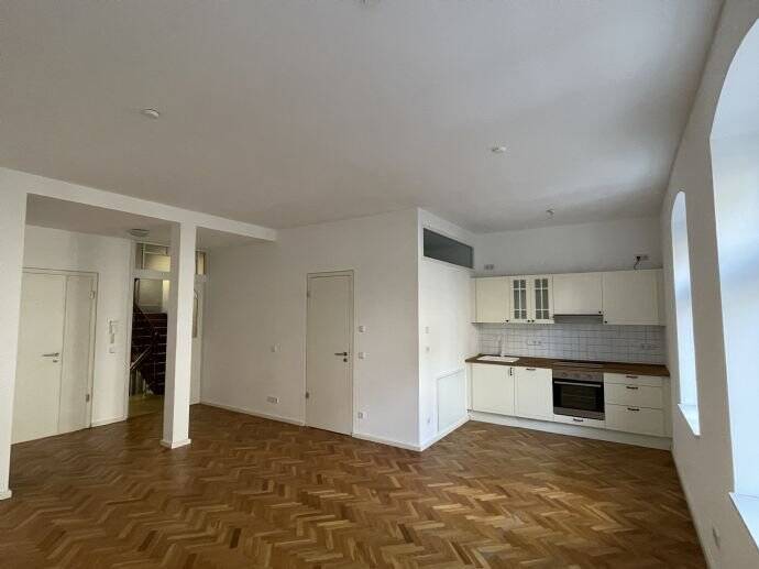 Wohnung mit Einbauküche und Balkon!!! Sehr sonnig, warm und modern!! – Chemnitz – Vorschaubild 3