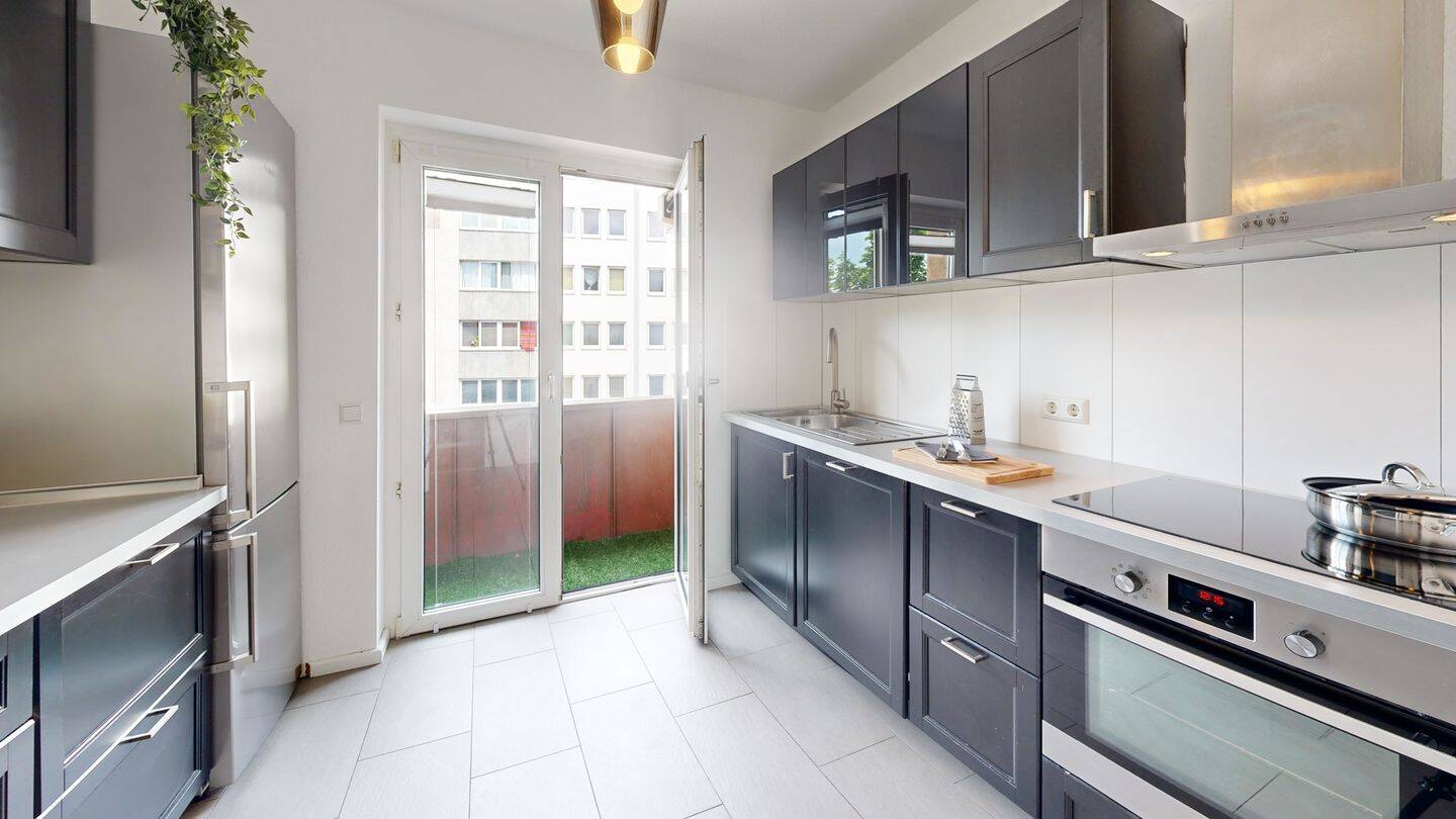 MITTENDRIN - PROVISIONSFREIE luxuriöse 2-Zimmer-Wohnung mit Balkon im Herzen von Stuttgart-Mitte – Stuttgart – Vorschaubild 8