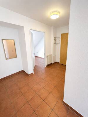 Komfortable 2,5-Zimmer-Wohnung, barrierefrei und seniorengerecht, in Ludwigshafen-Mundenheim – 67065 Ludwigshafen am Rhein – Vorschaubild 2