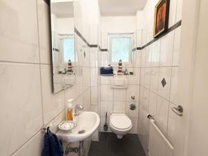 Geräumige 3-Zimmer-Wohnung nahe Marienplatz – 70178 Stuttgart – Vorschaubild 9