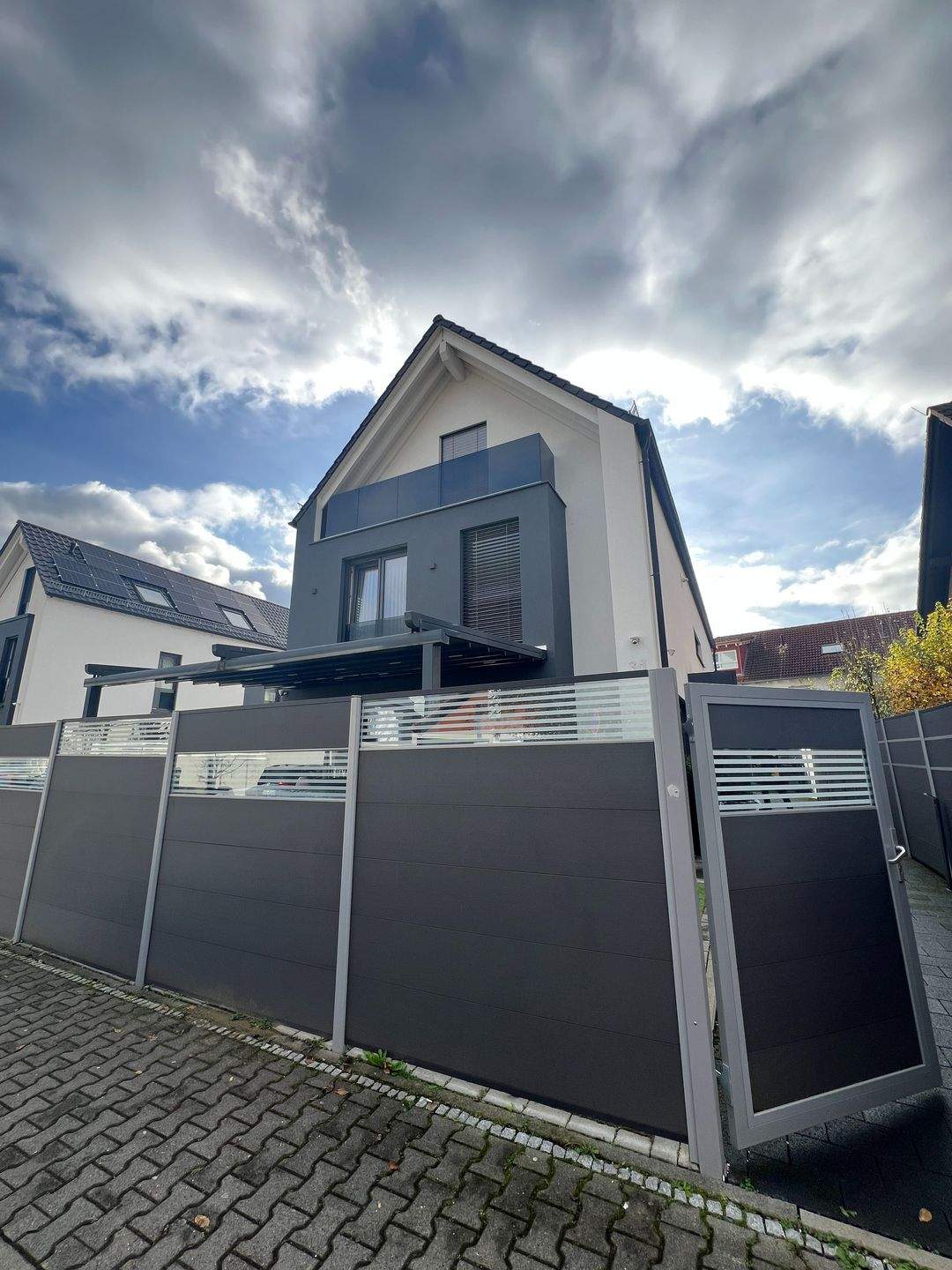 Exklusive Stadtvilla provisionsfrei ! – Wiesbaden – Bild 1 von 9
