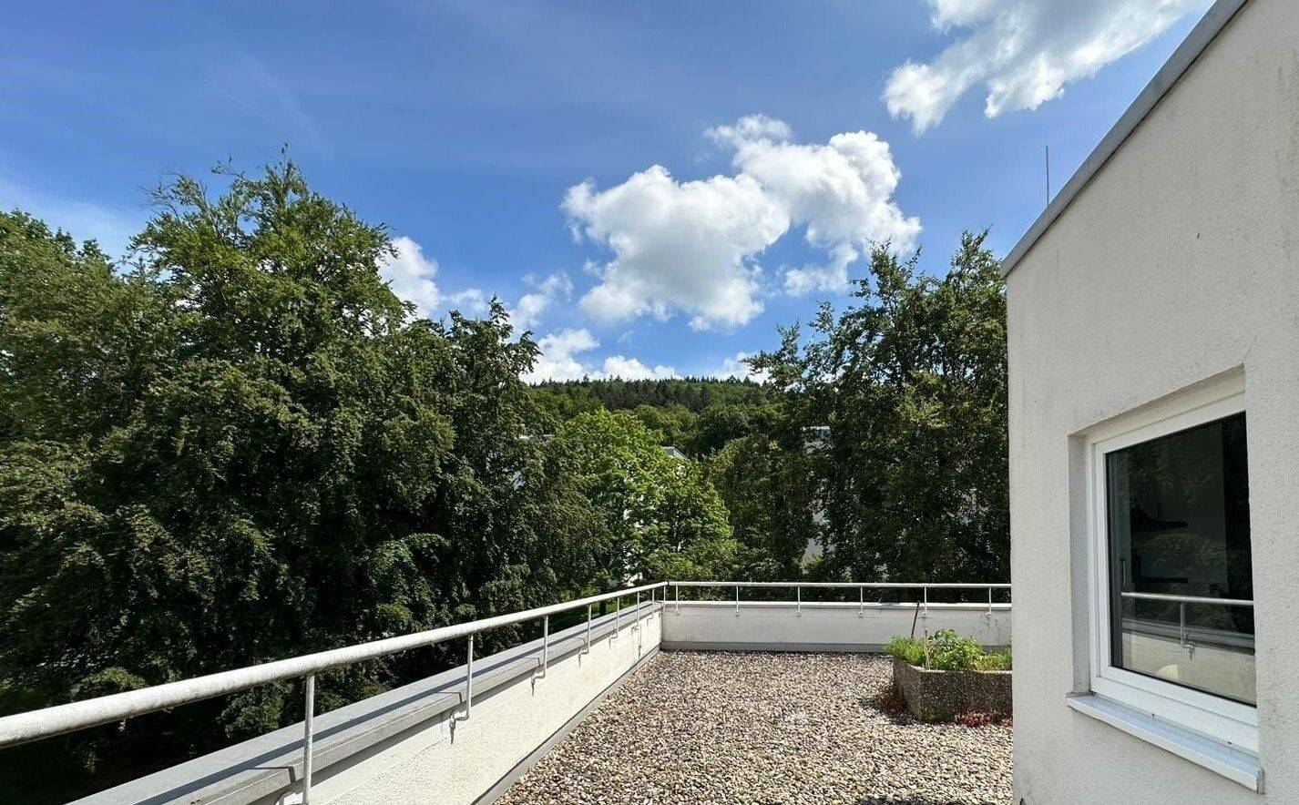 Attraktive Wohnung mit traumhaftem Panorama-Blick – Heidelberg – Vorschaubild 2