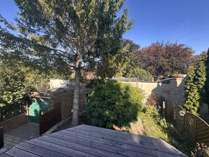 Individuelles Stadthaus mit Garten, Dachterrasse und Garage in Stadtfeld-West – 39110 Magdeburg – Vorschaubild 4