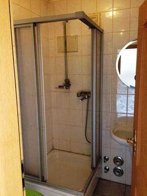 1 Zi Apartement mit Bad im DG Ap 31 – 7751 Jena – Vorschaubild 2