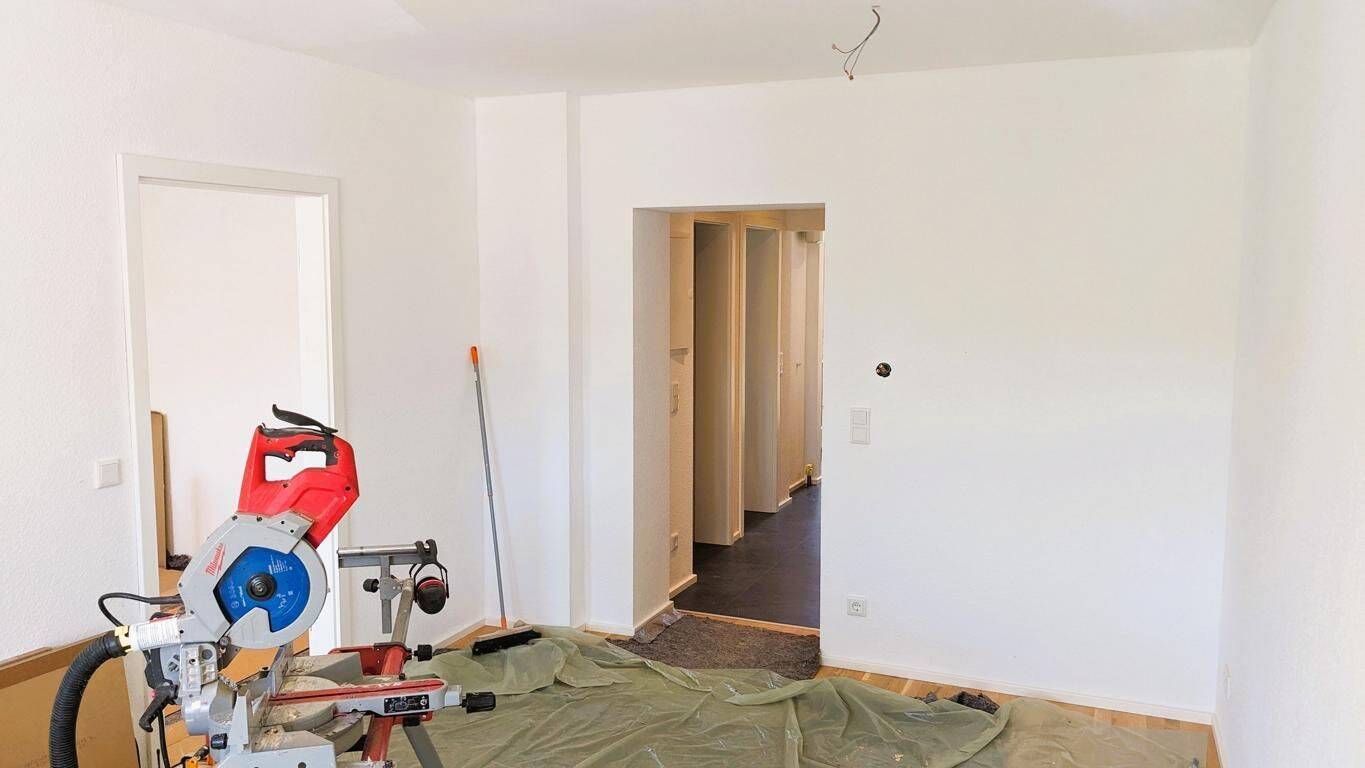2026 komplett renoviert: Nbg Gleisshammer - Tullnau, gepflegte helle 3-Zi-Whg. (2.OG Aufzug), ca. 65m², Einbauküche, Balkon, Rollläden – Nürnberg – Vorschaubild 4