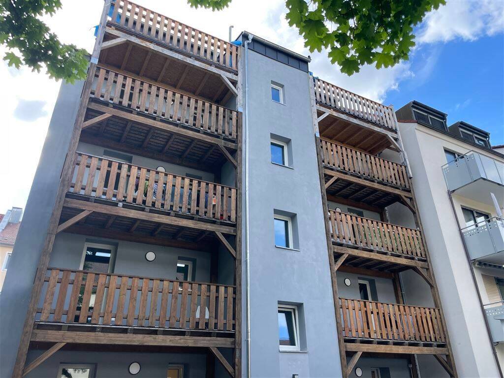 Werthaltig & vollvermietet: Kernsaniertes Mehrfamilienhaus für Anleger – Nürnberg – Vorschaubild 2