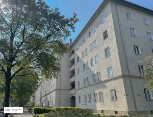 Zeitloser Altbaucharme trifft modernen Wohnkomfort – 12157 Berlin – Vorschaubild 2