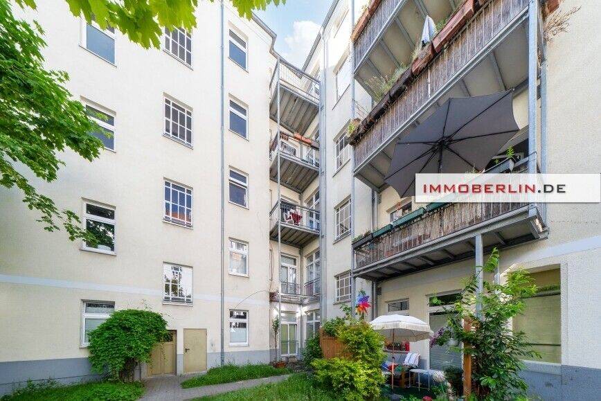 IMMOBERLIN.DE - Behagliche Altbauwohnung mit ruhigem Balkon in schöner Kiezlage – Berlin – Vorschaubild 6