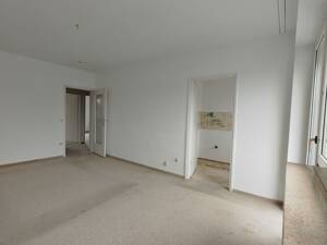 SCHNÄPPCHEN - 3 ZKB mit Balkon *Provisionsfrei ins Eigenheim* – 81243 München – Vorschaubild 5