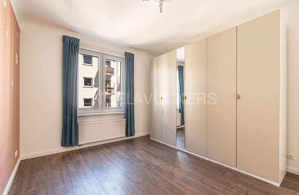 Altbau-Juwel: Modernisiert mit Südbalkon! – Hamburg – Vorschaubild 4