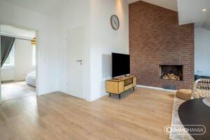 AIRPORT-LOFT ++ Lichtdurchflutet, komplett möbliert, mit Loggia & Stellplatzoption – 22335 Hamburg – Vorschaubild 5