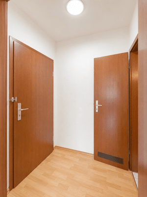 Modernes 1-Zimmer-Apartment mit Aufzug und Einbauküche in zentraler Lage
