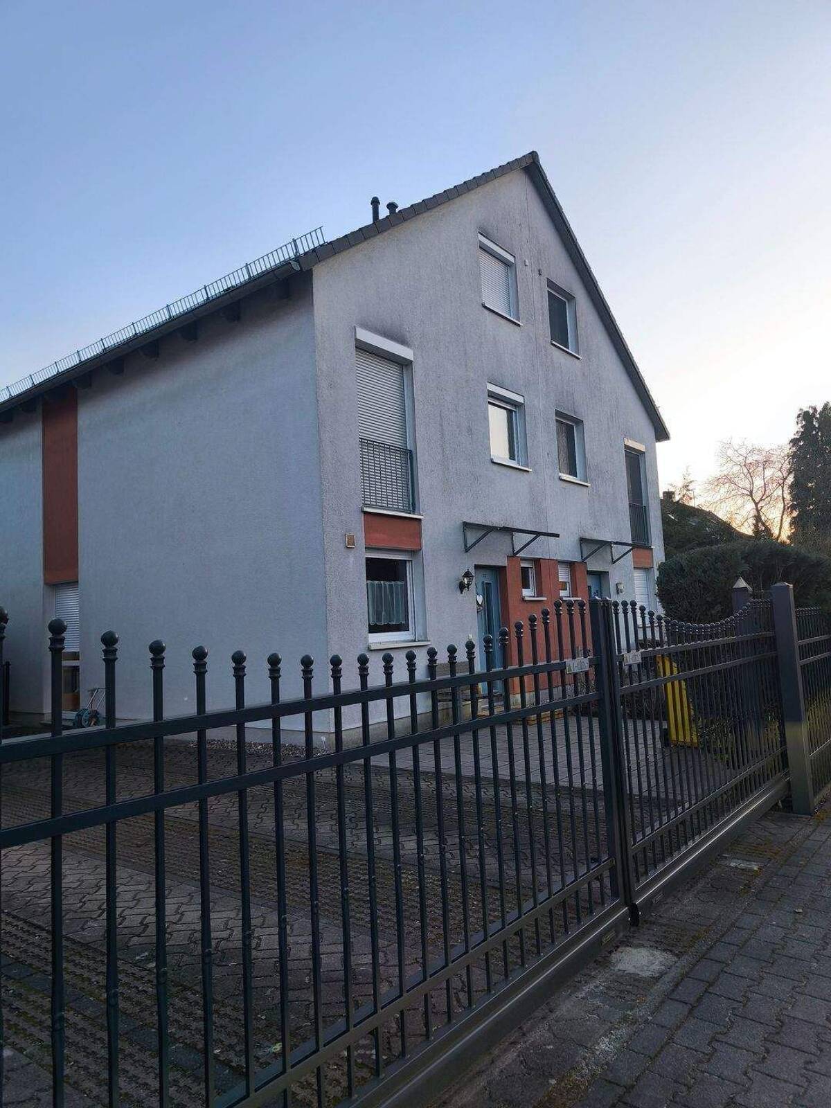 schöne Doppelhaushälfte mit Sauna – 12355 Berlin – Bild 1 von 9