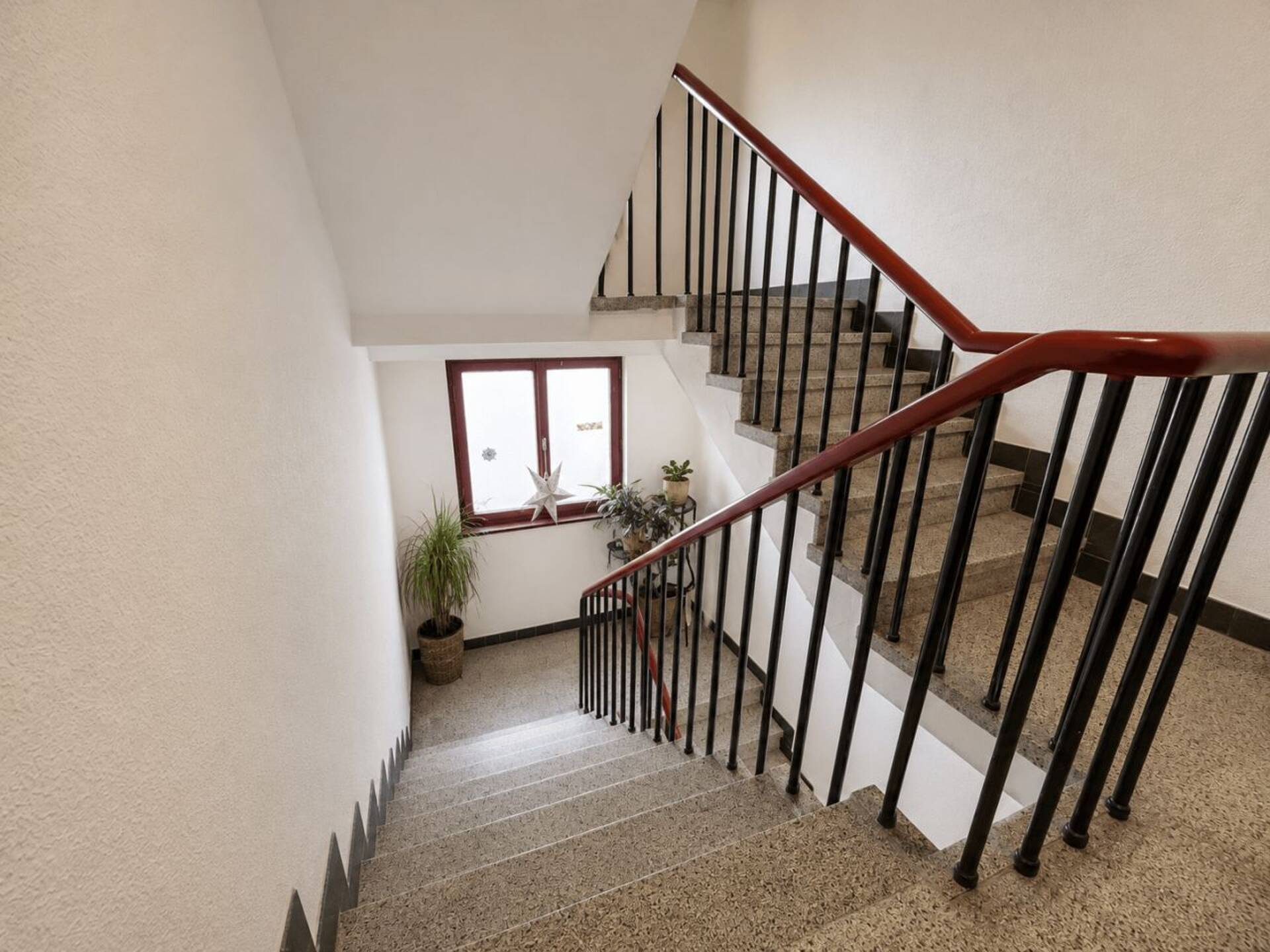 Mehrfamilienhaus in 51103 Köln mit 220 m² kaufen