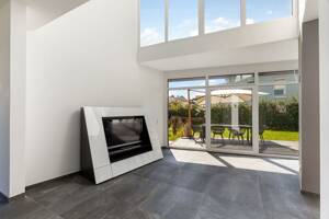 Penthouse-Gefühl im eigenen Haus - moderne Designvilla mit Dachterrassen und Wärmepumpe – 13053 Berlin – Vorschaubild 6